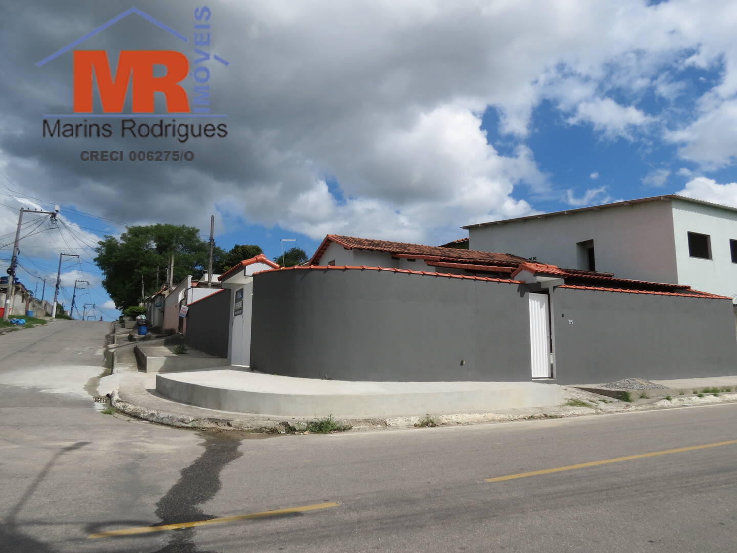 Casa à venda com 3 quartos, 200m² - Foto 4