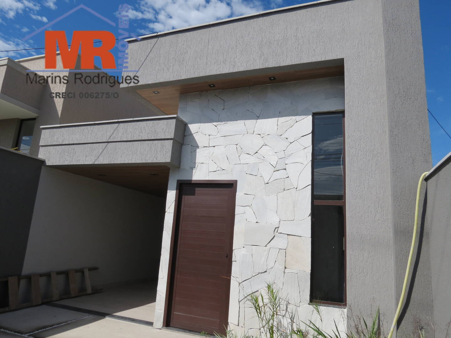 Casa à venda com 2 quartos, 180m² - Foto 3
