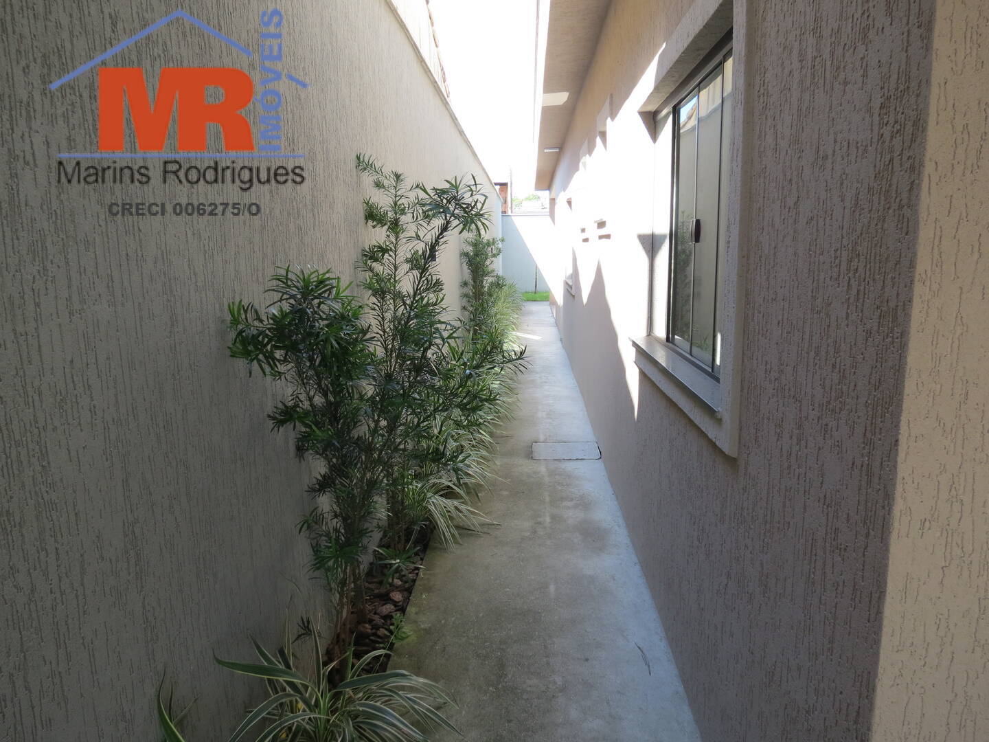 Casa à venda com 2 quartos, 180m² - Foto 3