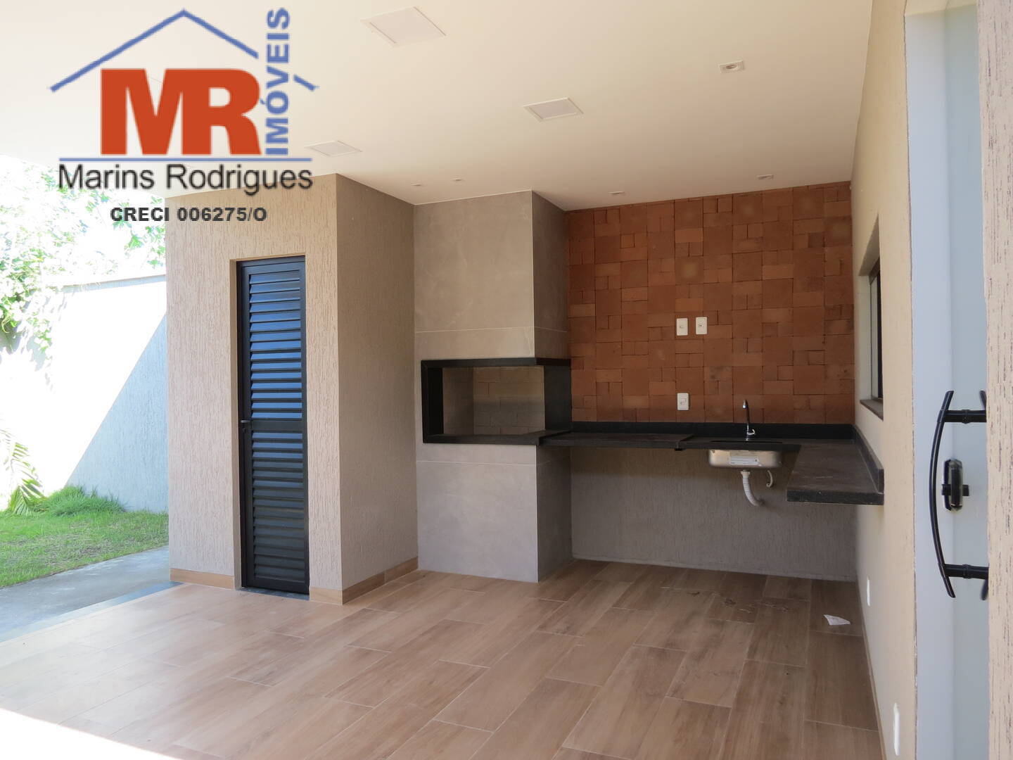 Casa à venda com 2 quartos, 180m² - Foto 5