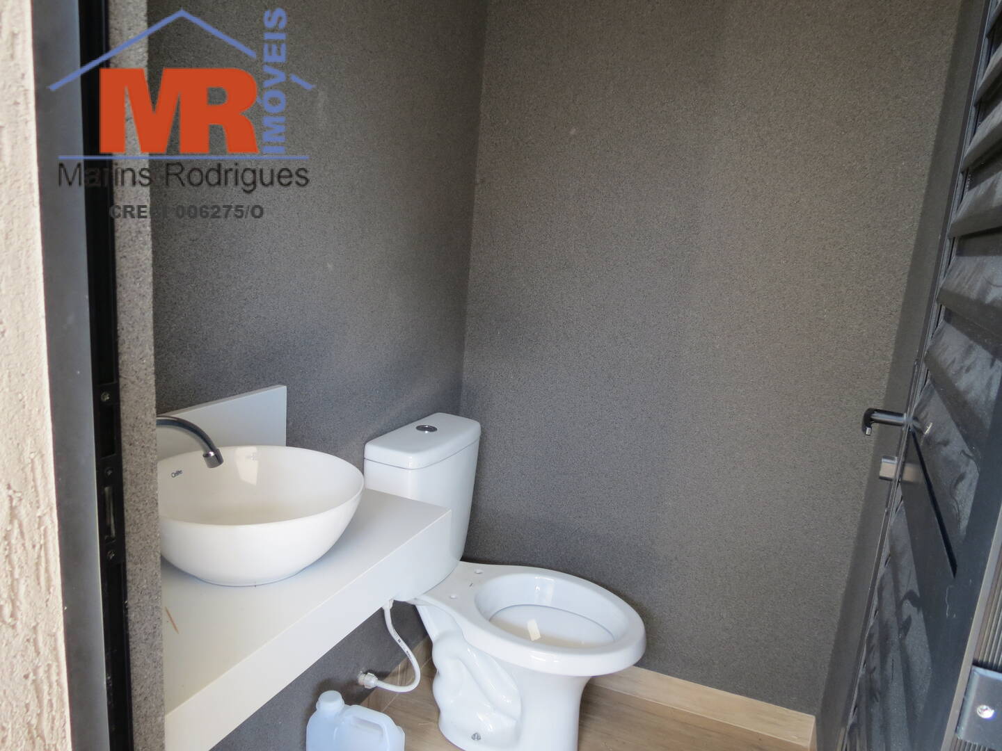 Casa à venda com 2 quartos, 180m² - Foto 8
