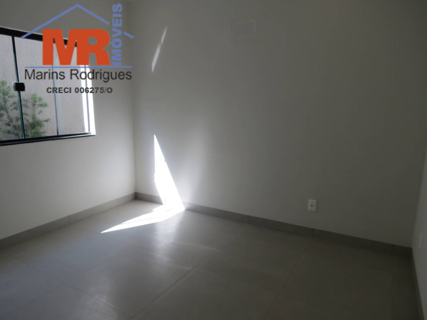 Casa à venda com 2 quartos, 180m² - Foto 13