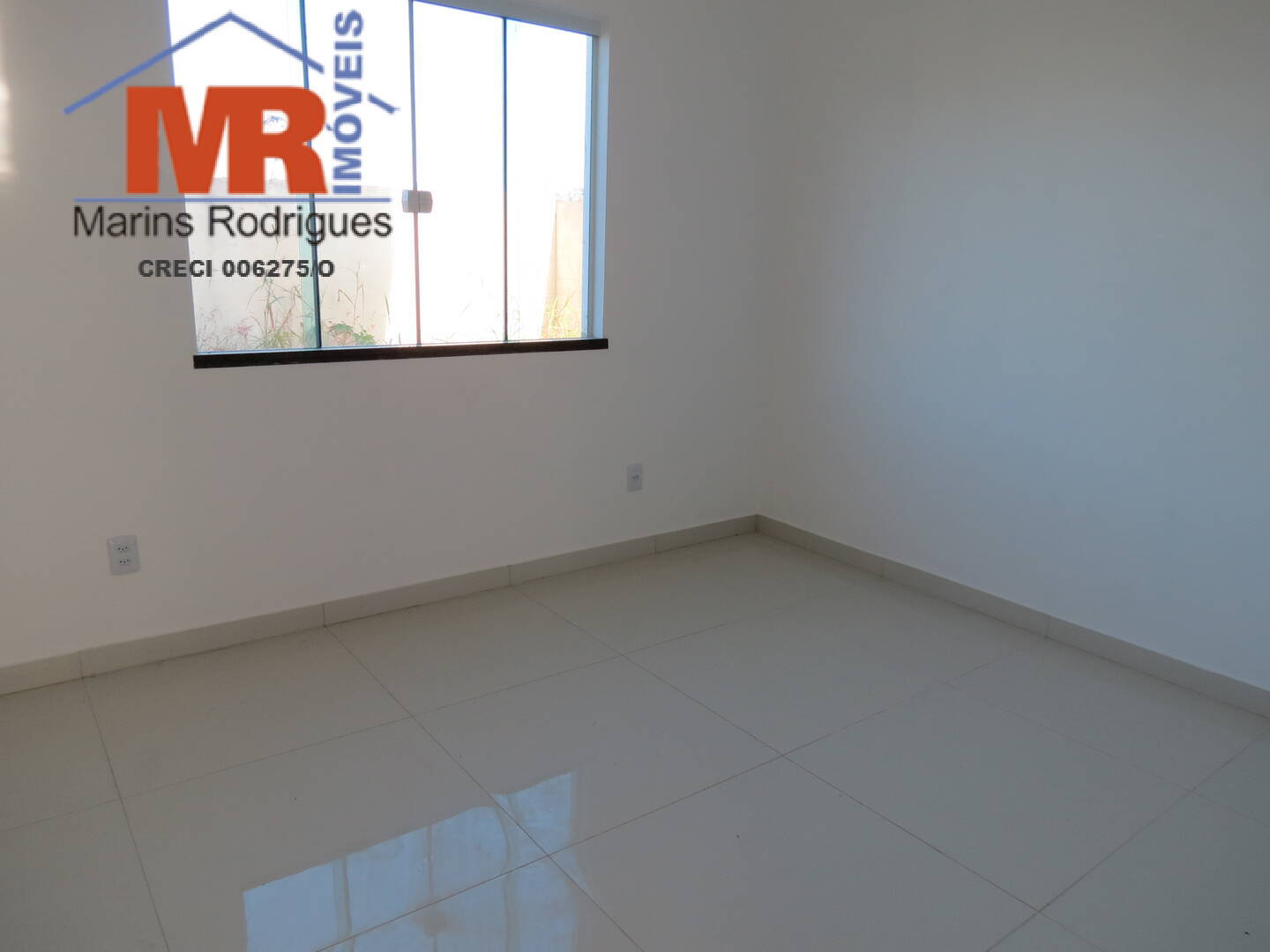 Casa à venda com 2 quartos, 180m² - Foto 9